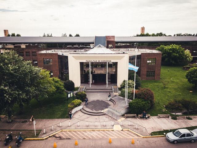 Instituciones de Derecho Administrativo – Cat. Dr De Santis
